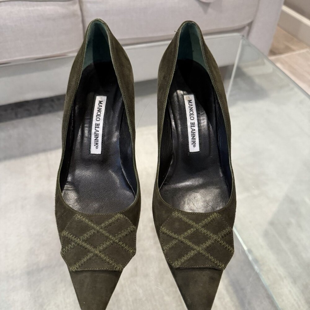 Manolo Blahnik Olive Suede Pointed Toe Stiletto Pumps